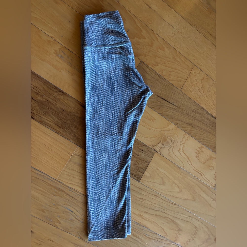 Lululemon Wunder Under Crop (Hi-Rise) *21" - Picture 8 of 9
